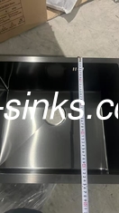 Sink da cucina in acciaio inossidabile con scaricatore facile da pulire e materiale resistente