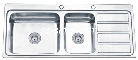 R15 Radios di angolo Undermount Sink di cucina in acciaio inossidabile per un design di cucina elegante e senza tempo
