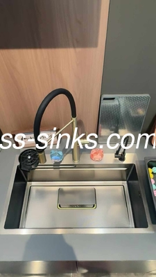 Scavo da cucina in acciaio inossidabile con accessori