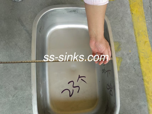 Casinò Undermount Acciaio inossidabile Cucina Lavabo 220mm profondità per fornitori Lavabo e Prodotto profondità 220mm