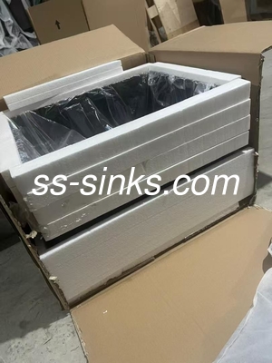 Sink da cucina in acciaio inossidabile con scaricatore facile da pulire e materiale resistente