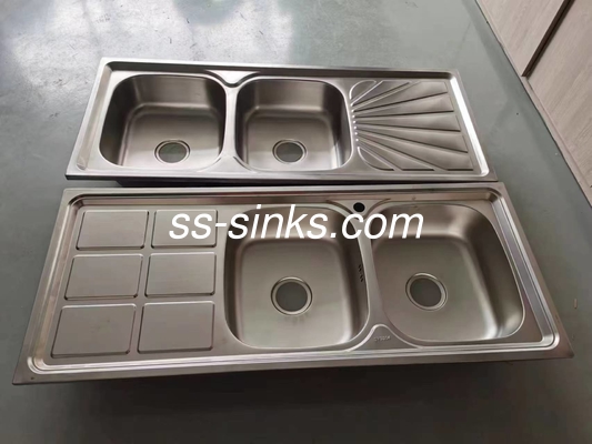 Scavo da cucina in acciaio inossidabile con calibro 18 e sovrafflusso incluso