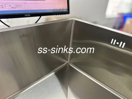 Undermount Single Bowl Sink in nero risparmio di spazio e funzionale