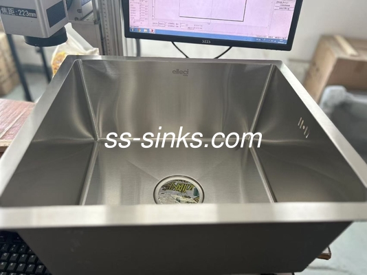 Acciaio inossidabile Single Bowl Cucina Sink Undermount per cucina moderna e funzionale